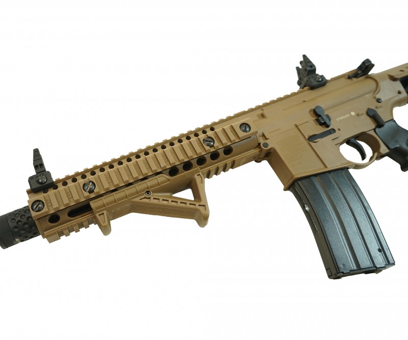 Пневматическая винтовка Crosman DPMS SBR Full Auto (M16, 3 Дж, коллиматор)