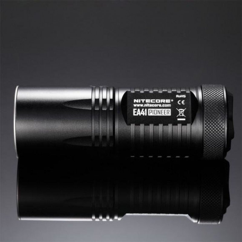 Фонарь Nitecore EA41 (холодный, теплый)