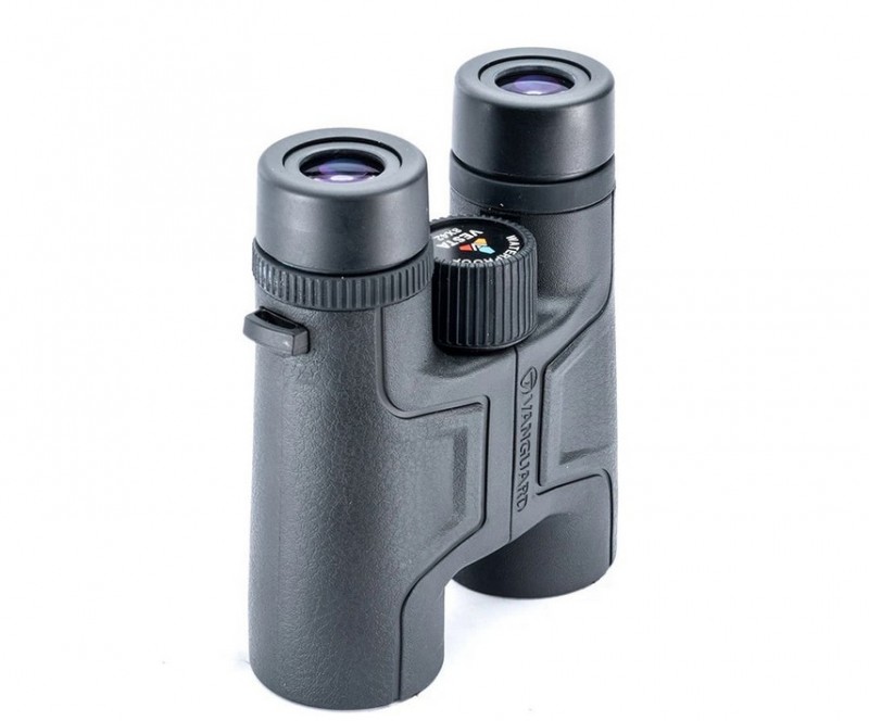 Бинокль Vanguard VESTA 8X42