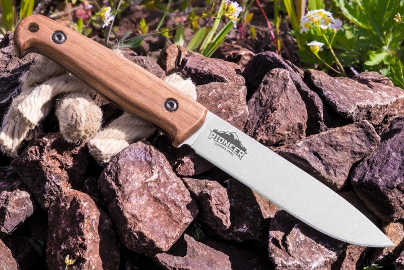 Туристический нож Pioneer Sleipner Орех